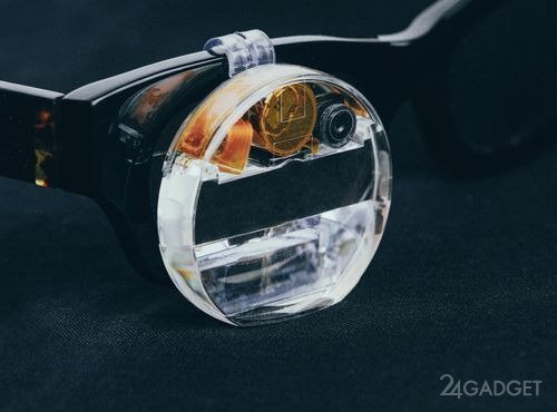 Brilliant Monocle превратит любые очки в умные (4 фото)