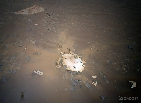 NASA показала фото разбившегося спускового аппарата Perseverance на Марсе (4 фото)